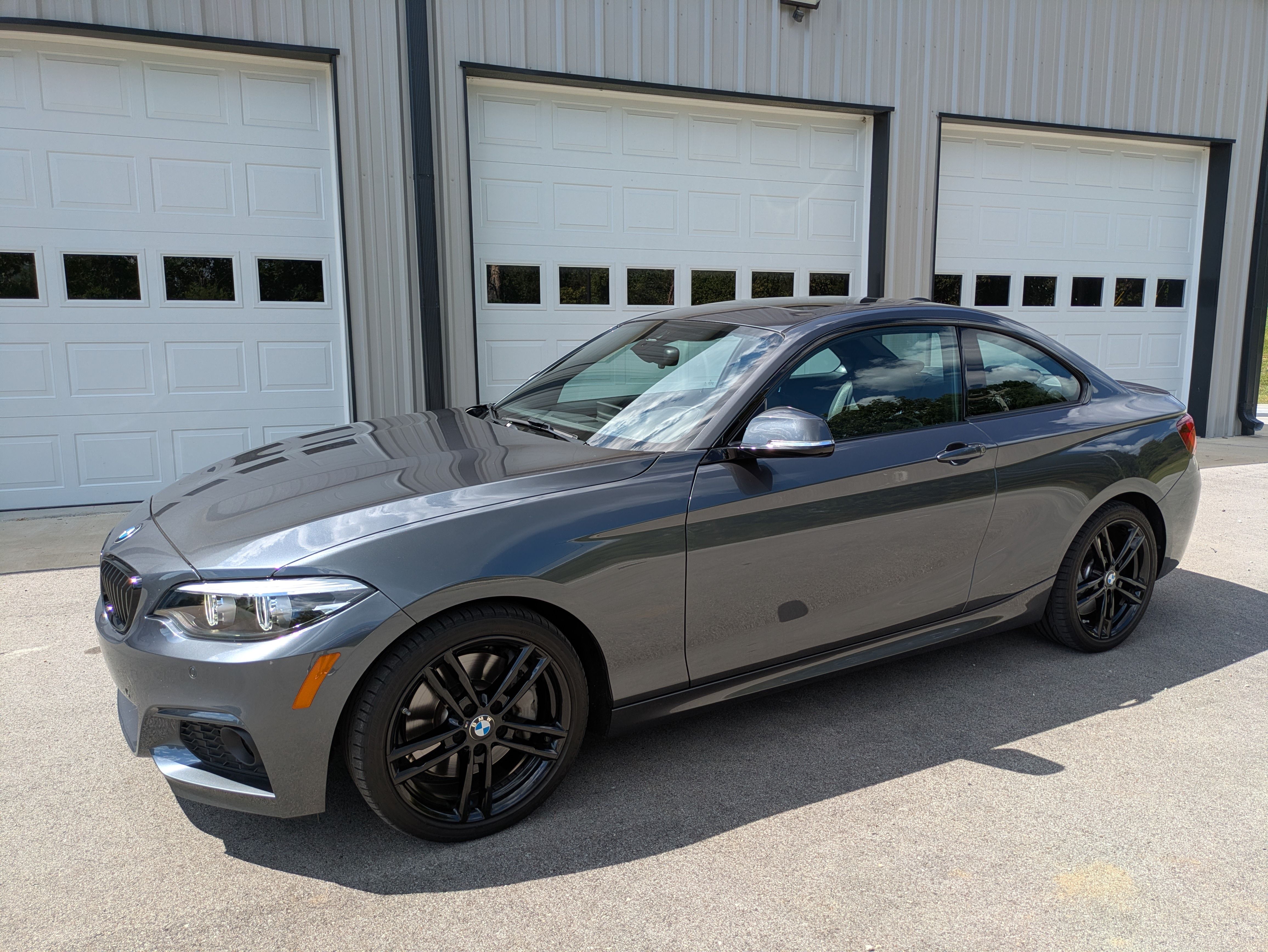 Used 2021 BMW 230i Coupe w/ M Sport Package RWD image 27