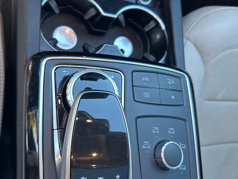 Used 2018 Mercedes-Benz GLS 550 4MATIC image 20