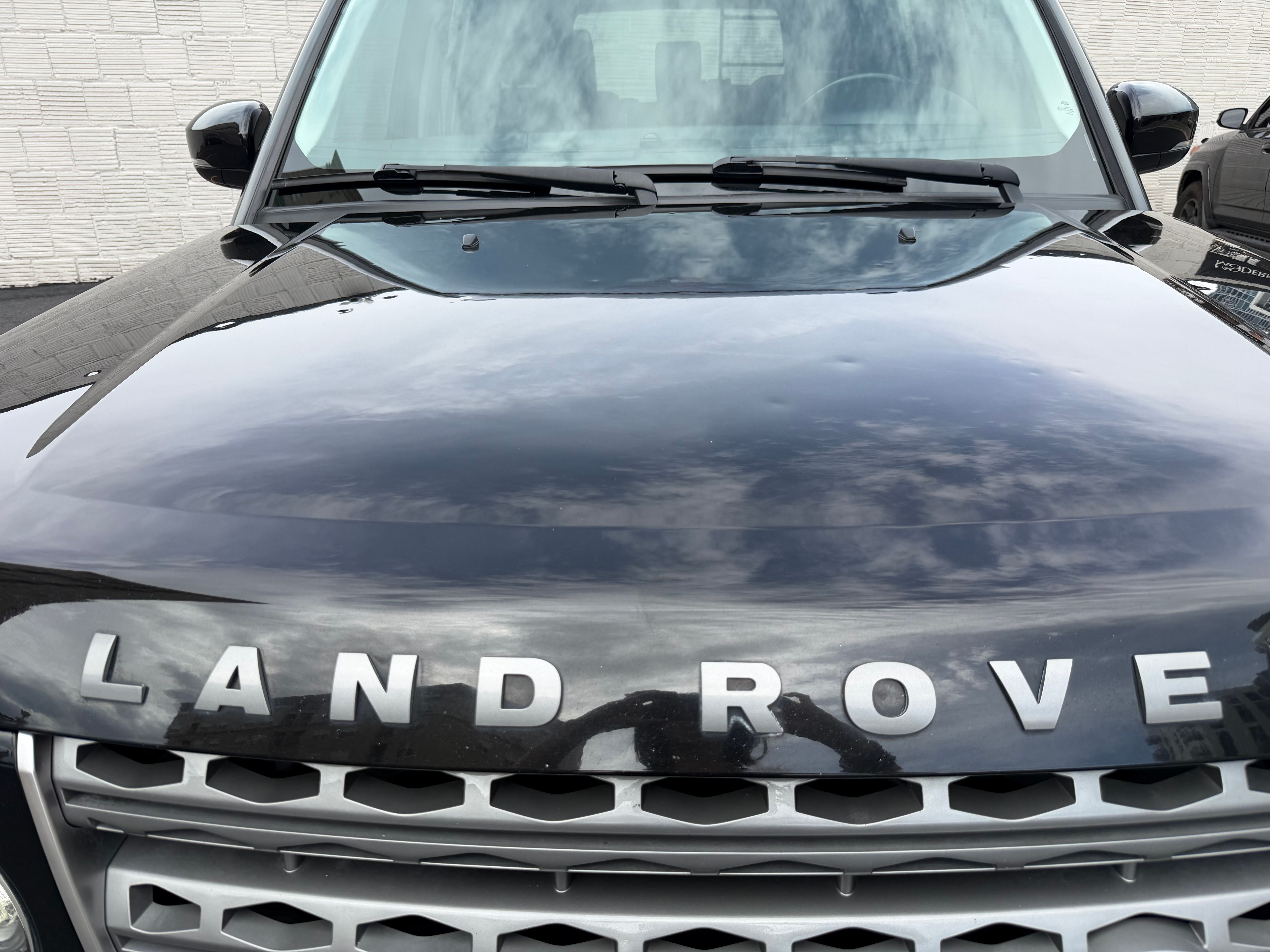Used 2016 Land Rover LR4 AWD/4WD image 15