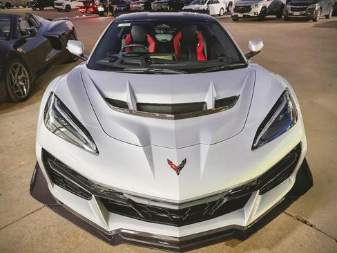 Used 2026 Chevrolet Corvette ZR1 w/ ZR1 Carbon Fiber Aero Package image 6