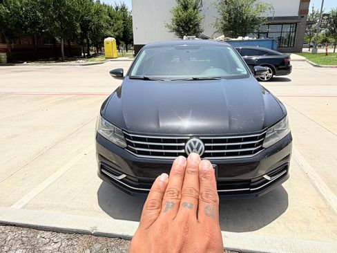 Used 2016 Volkswagen Passat 1.8T SE FWD image 4
