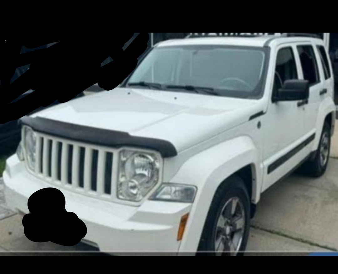 Used 2008 Jeep Liberty Sport w/ Popular Equipment Group AWD/4WD image 5