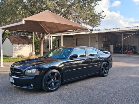 Used 2006 Dodge Charger SRT8 w/ SRT Option Group II image 2