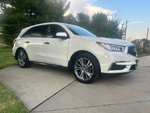 Used 2017 Acura MDX w/ Technology Package AWD/4WD image 4