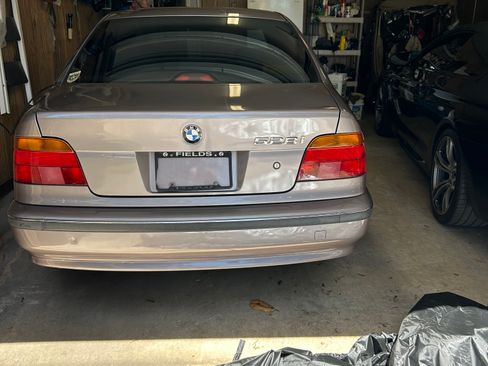 Used 1997 BMW 528i Sedan image 8