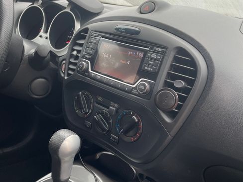 Used 2016 Nissan Juke S image 26