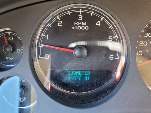 Used 2007 Chevrolet Avalanche LTZ w/ LTZ Preferred Equipment Group image 5