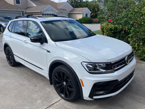 Used 2021 Volkswagen Tiguan SE R-Line image 5