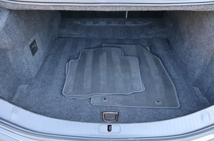 Used 2013 Cadillac XTS Premium AWD/4WD image 24