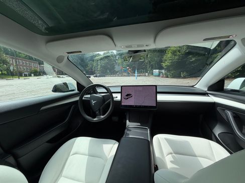 Used 2021 Tesla Model 3 Standard Range Plus RWD image 13