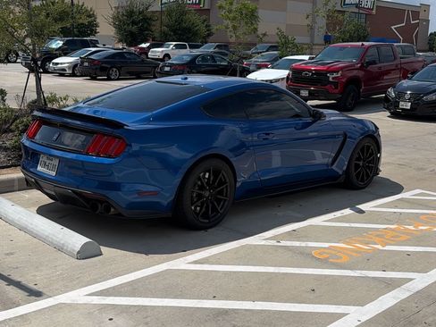 Used 2017 Ford Mustang Shelby GT350 w/ Electronics Package RWD image 6