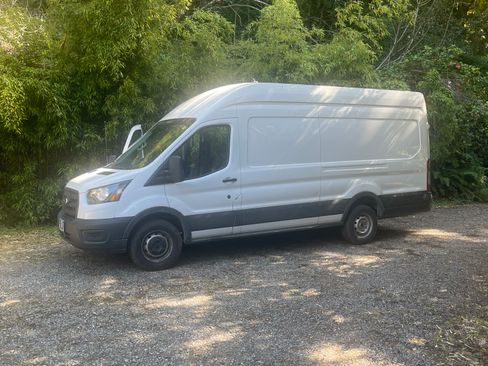 Used 2020 Ford Transit 250 148 High Roof Extended w/ Load Area Protection Package image 2