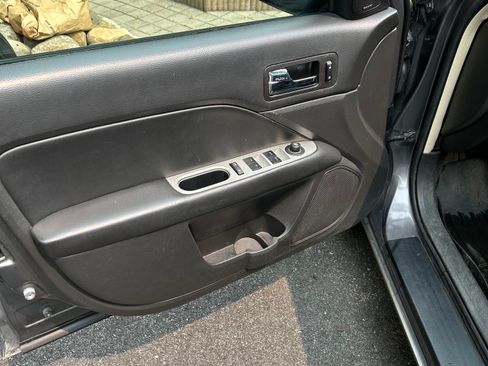 Used 2012 Ford Fusion SEL FWD image 10