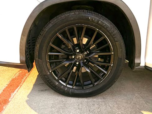 Used 2017 Lexus RX 450h F Sport AWD/4WD image 8