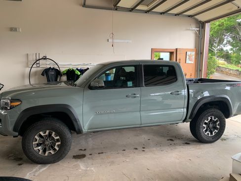 Used 2023 Toyota Tacoma TRD Off-Road AWD/4WD image 10