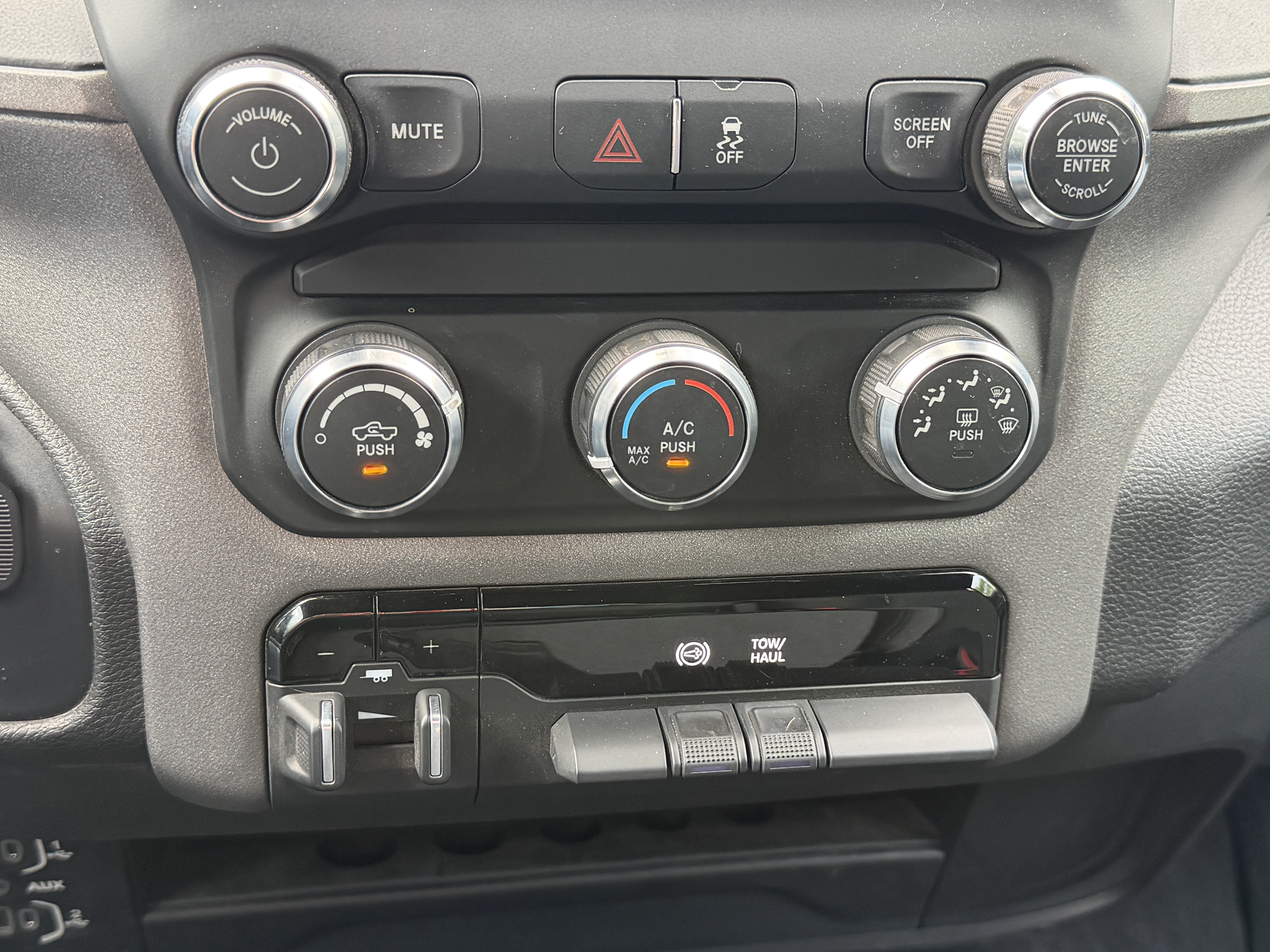 Used 2021 RAM 2500 Tradesman AWD/4WD image 11