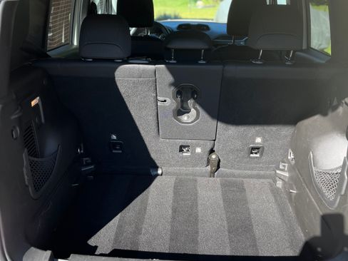 Used 2020 Jeep Renegade Altitude image 14