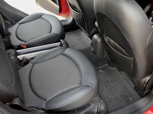 Used 2011 MINI Cooper Countryman S image 10