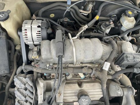 Used 2004 Pontiac Grand Prix GT2 w/ Leather Trim Pkg image 27