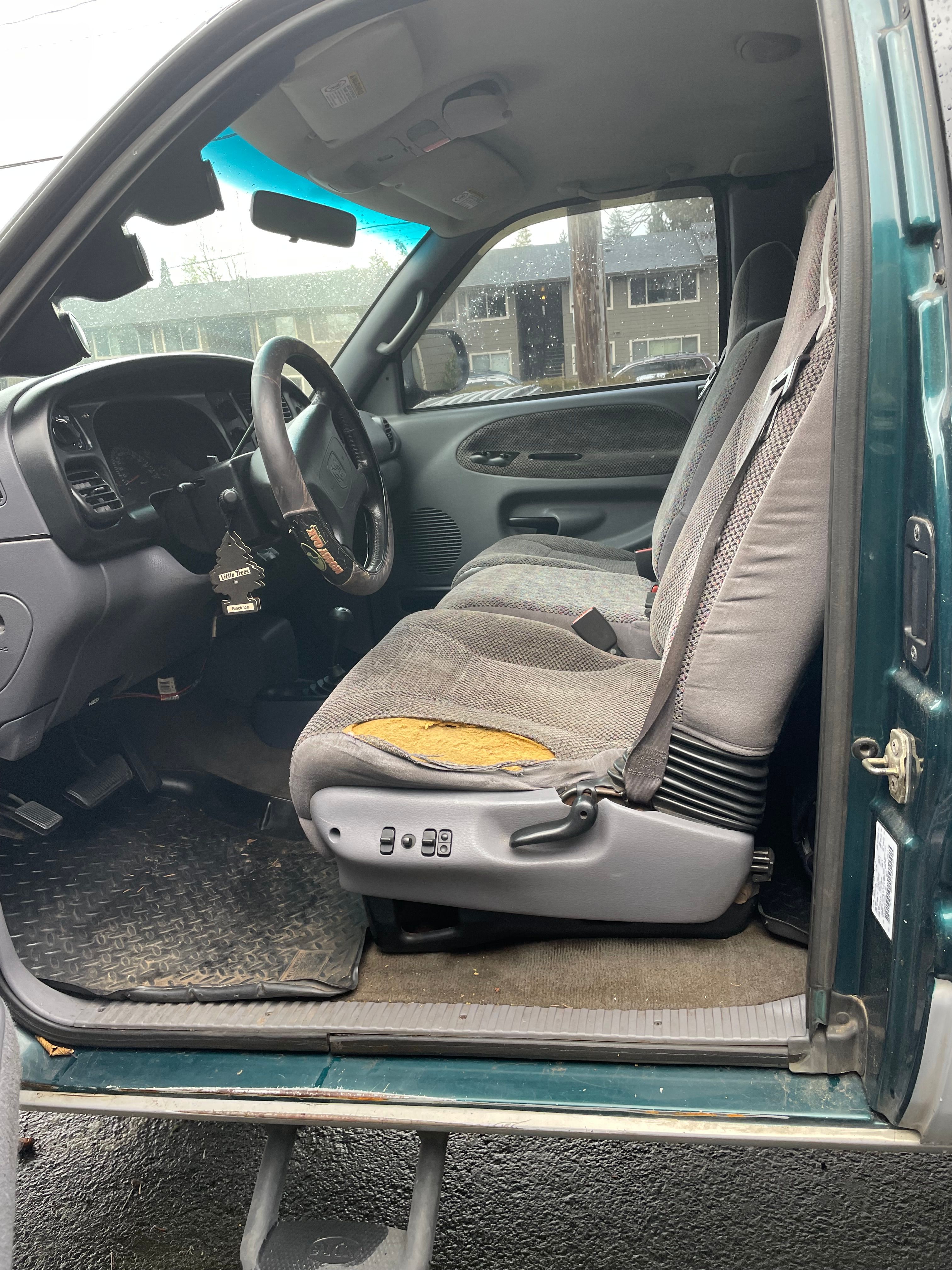 Used 1999 Dodge Ram 2500 Truck 4x4 Quad Cab image 10
