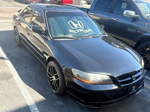 Used 2000 Honda Accord EX image 4