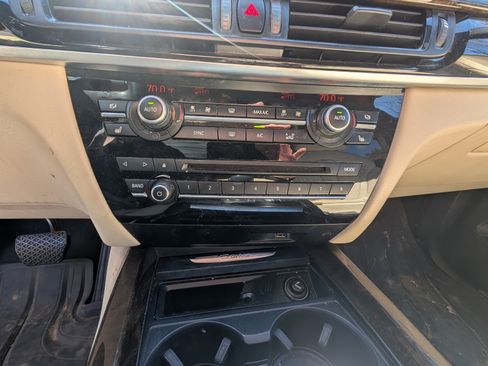 Used 2017 BMW X5 xDrive40e image 13