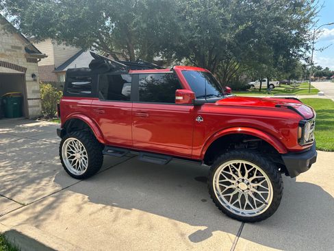 Used 2023 Ford Bronco Outer Banks image 15