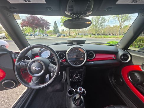 Used 2011 MINI Cooper John Cooper Works image 18
