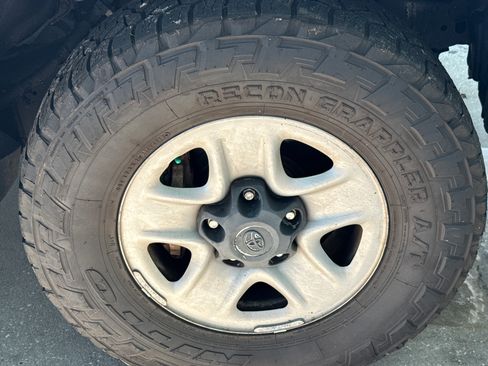 Used 2015 Toyota Tundra SR image 10