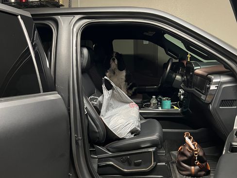 Used 2022 Ford F150 Lariat image 10