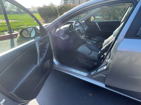 Used 2013 MAZDA MAZDA3 i Grand Touring w/ Tech Pkg image 19