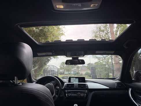 Used 2017 BMW 330i Sedan image 19