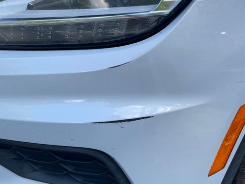 Used 2019 Volkswagen Tiguan SE AWD/4WD image 15