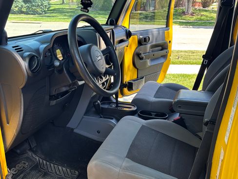 Used 2008 Jeep Wrangler Unlimited X AWD/4WD image 12
