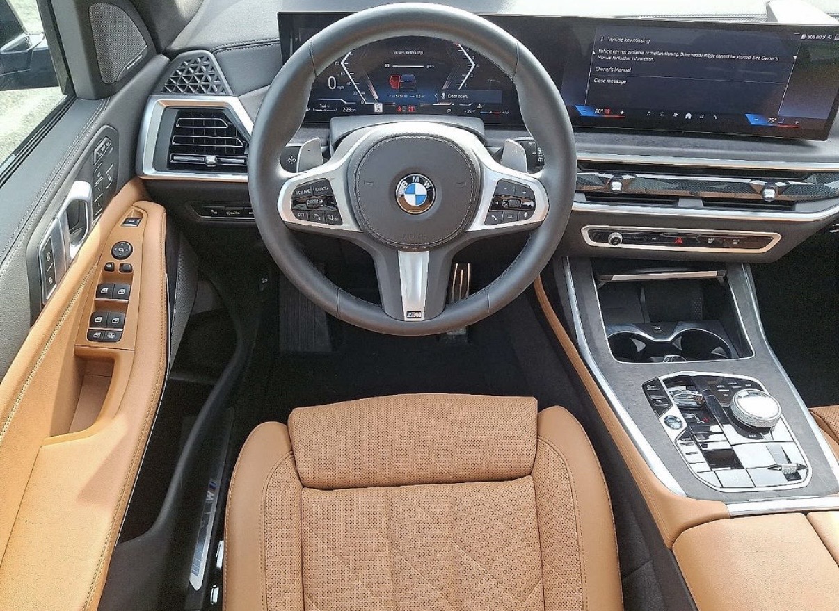 Used 2026 BMW X7 xDrive40i w/ M Sport Package AWD/4WD image 12