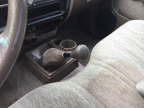 Used 1998 Toyota Tacoma Short Bed image 17