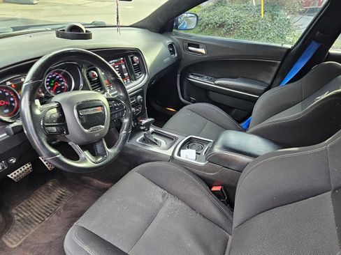 Used 2018 Dodge Charger R/T Scat Pack image 12
