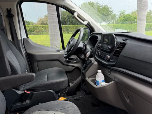 Used 2022 Ford Transit 250 Low Roof w/ Exterior Upgrade Package RWD image 6