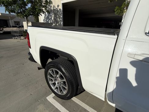 Used 2015 GMC Sierra 1500 SLE w/ Texas SLE Value Package image 6