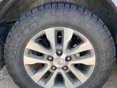 Used 2016 Toyota Sequoia Limited w/ Safety & Convenience Package AWD/4WD image 23