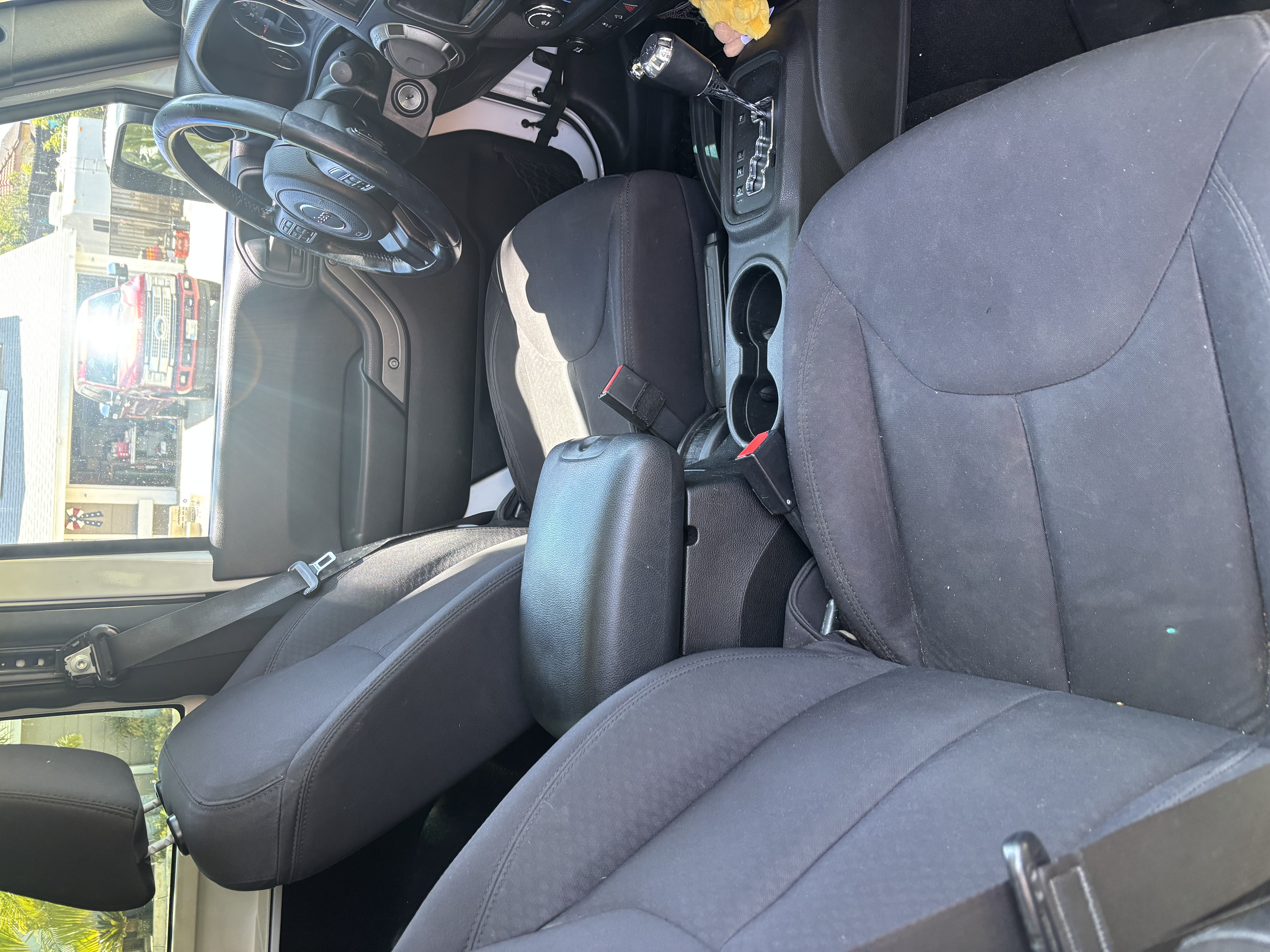 Used 2013 Jeep Wrangler Sport w/ Connectivity Group AWD/4WD image 9