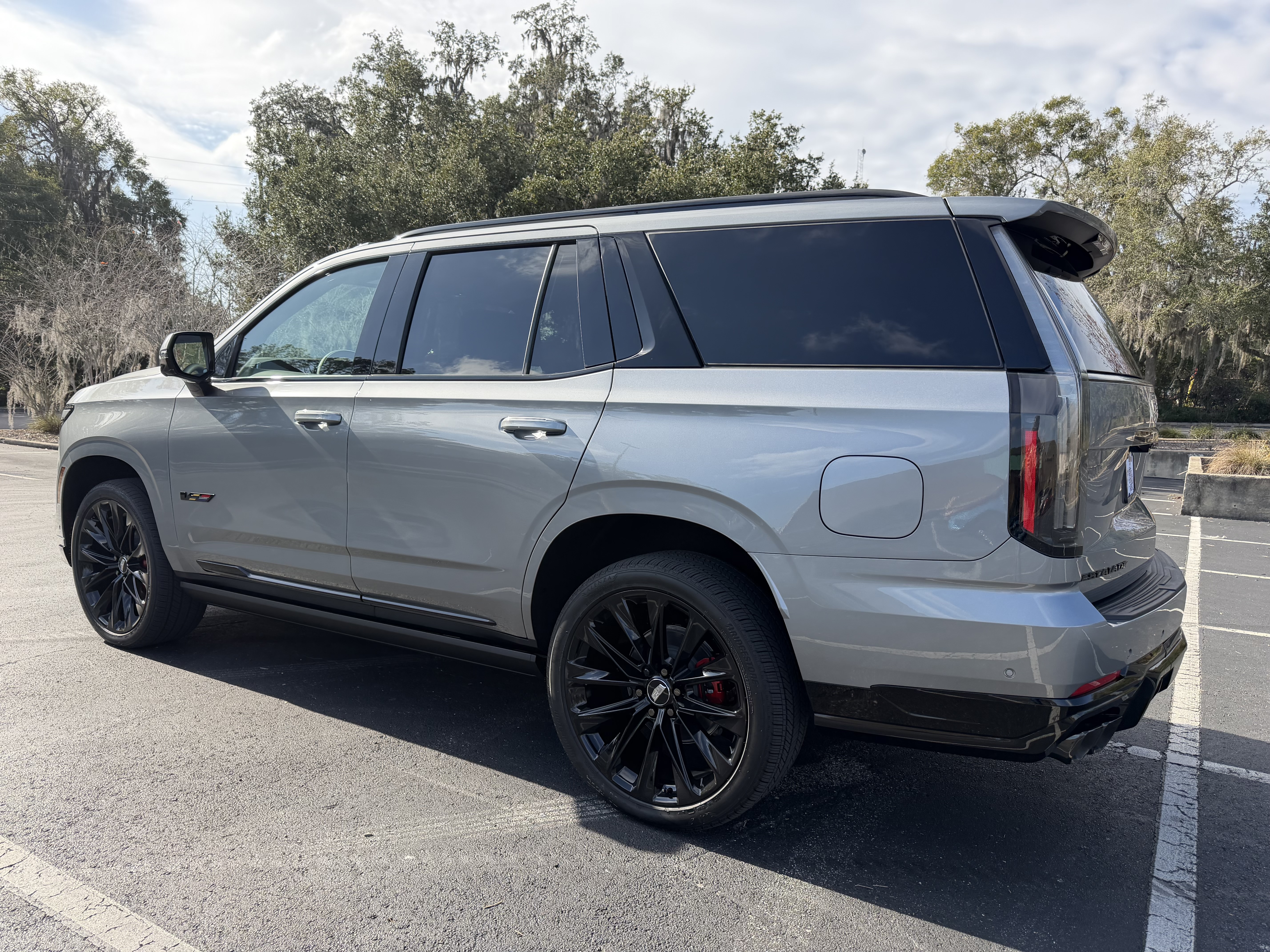 Used 2026 Cadillac Escalade V w/ LPO, ONYX Package AWD/4WD image 12