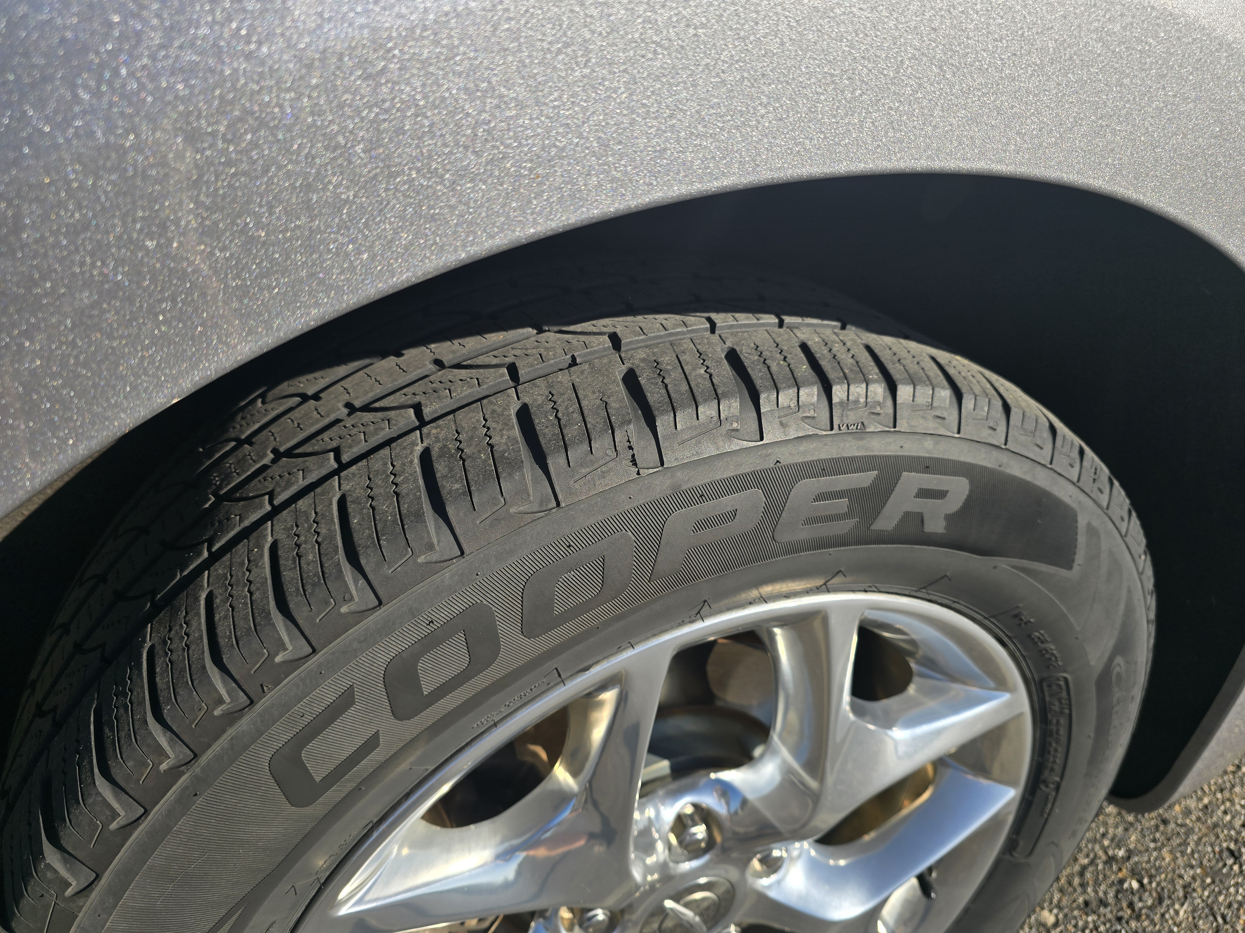 Used 2020 Chrysler Pacifica Limited FWD image 6