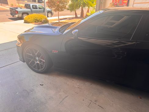 Used 2016 Dodge Charger R/T Scat Pack w/ Beats Audio Group RWD image 2