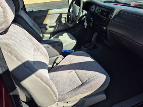 Used 2003 Toyota Tacoma PreRunner image 8