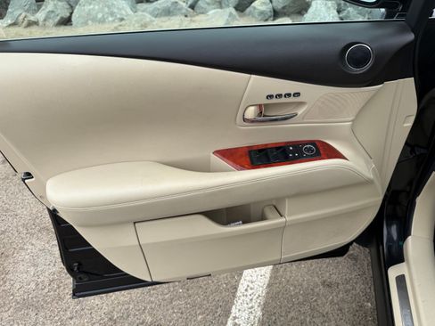 Used 2012 Lexus RX 450h FWD w/ Premium Pkg image 19