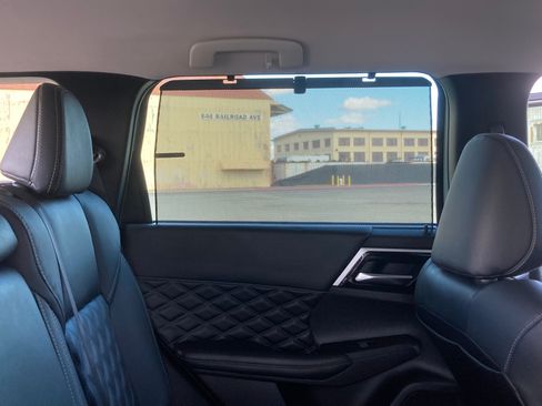 Used 2023 Mitsubishi Outlander SEL image 25