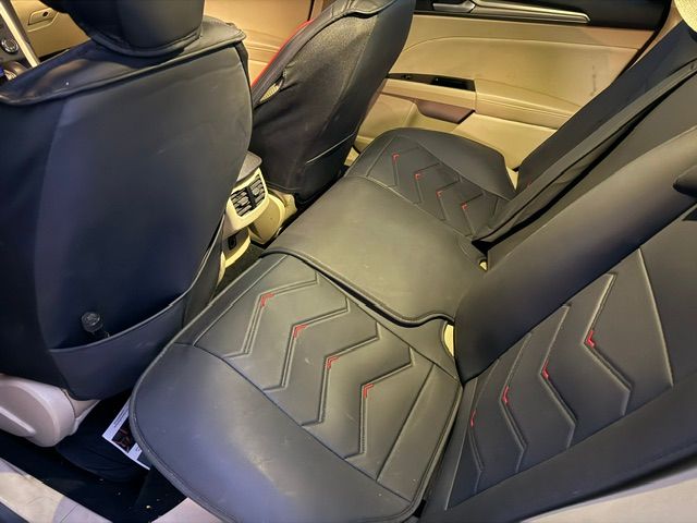 Used 2016 Ford Fusion SE FWD image 13