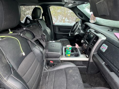 Used 2017 RAM 1500 Sport w/ Sublime Green Sport Package image 15