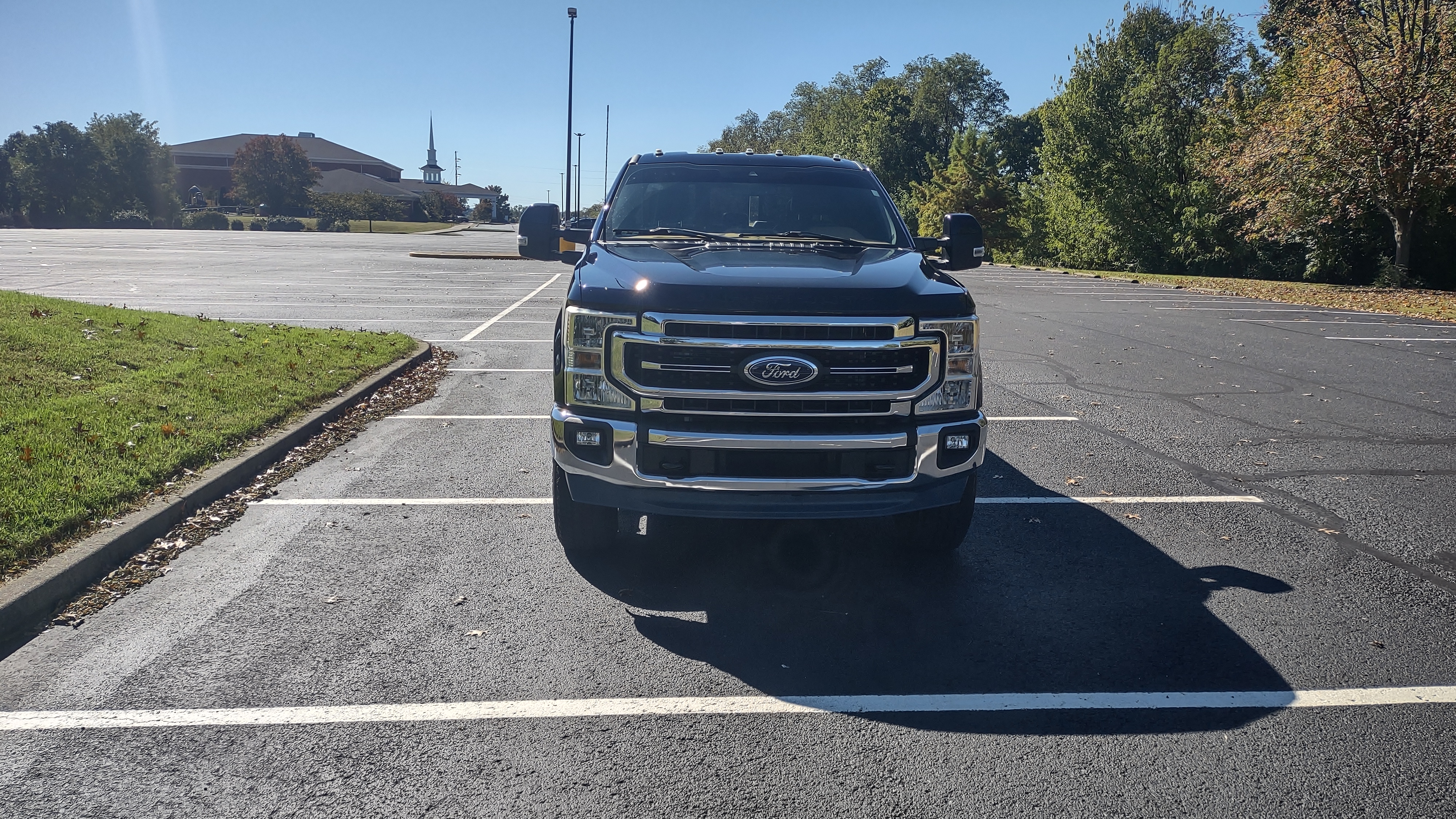 Used 2022 Ford F350 Lariat w/ Lariat Value Package AWD/4WD image 4